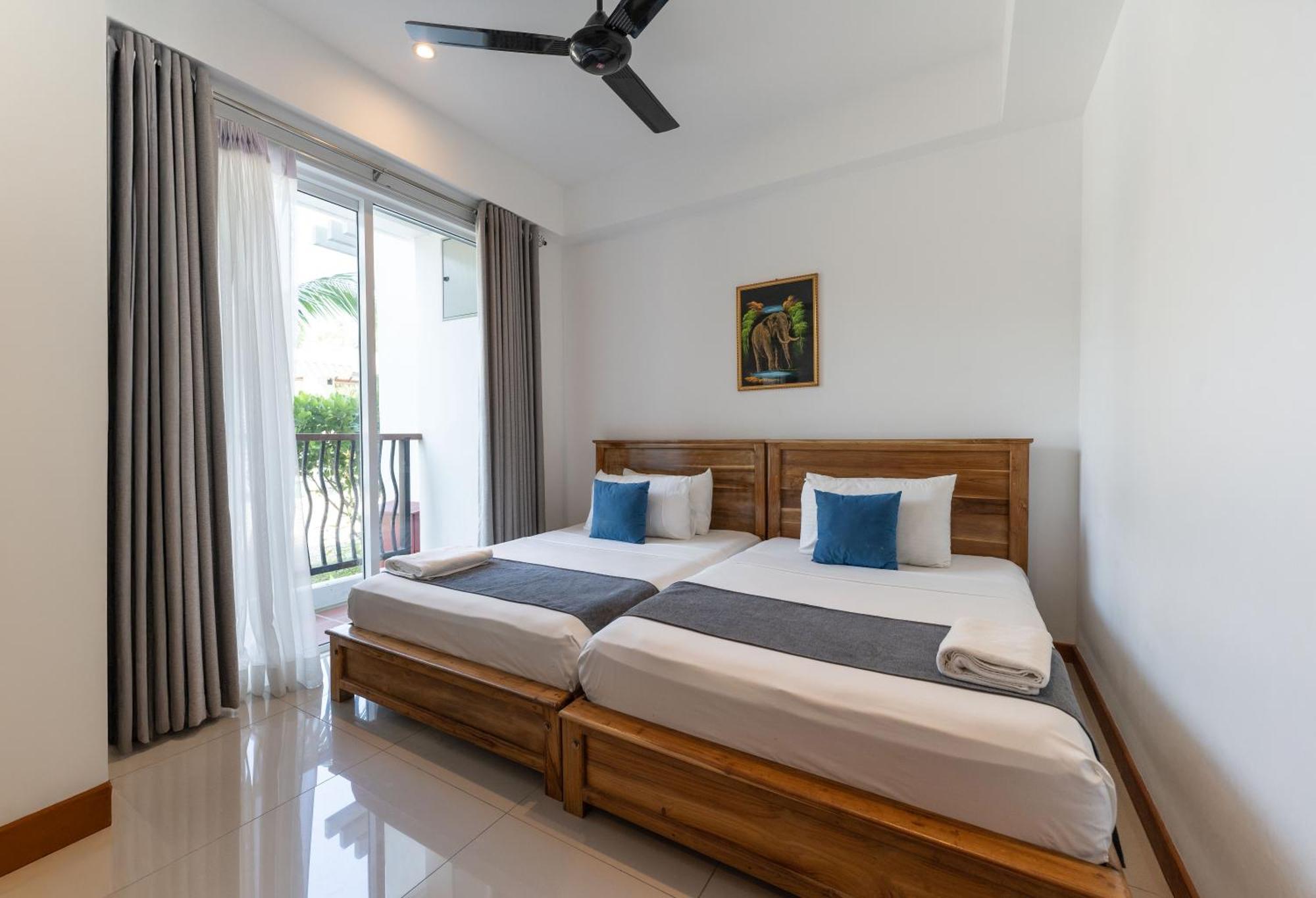 Oceanfront Condominium - Nilaveli Exterior photo